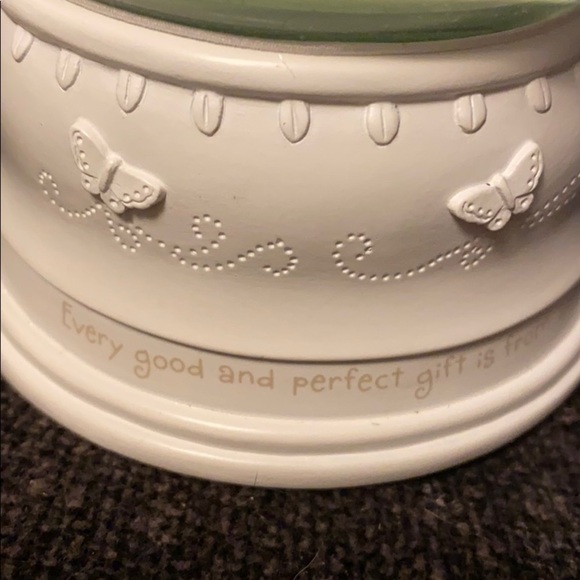 Musical Snow Globe 🎶 - Picture 3 of 10